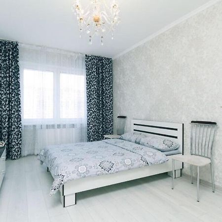 1 Вулиця Софії Русової Kiev Ngoại thất bức ảnh
